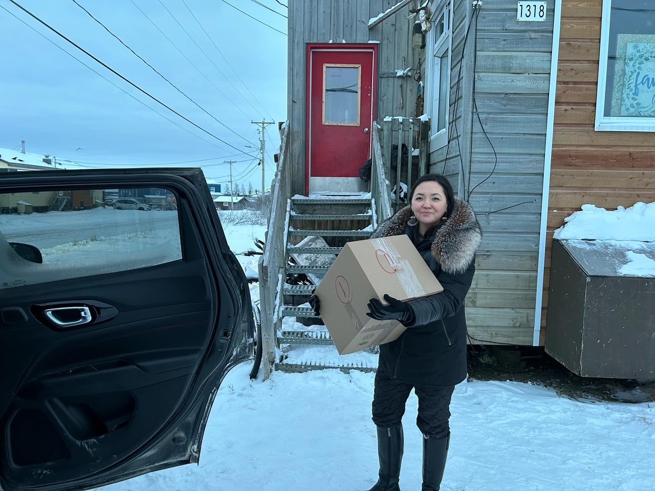 Melinda Hickey deliverying Kuujjuaq